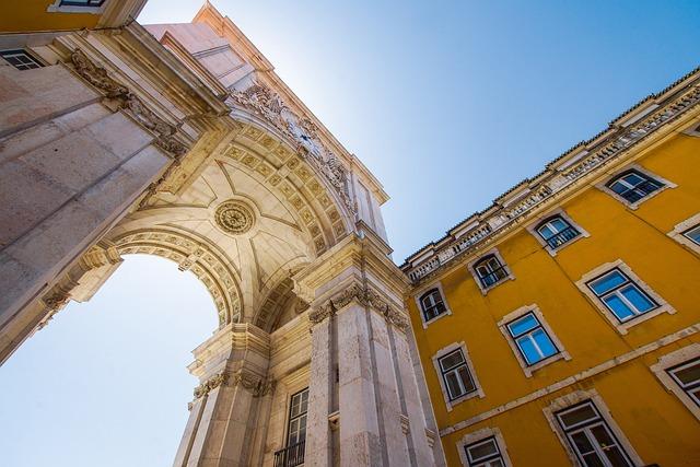 Why I Moved: How One Year in Lisbon Turned into Eight
