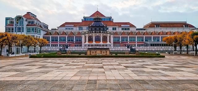 Get to Know RIU Plaza’s Worldwide Hotels